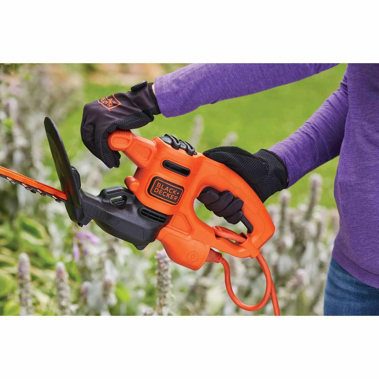 Black & Decker BEHT150 BEHT150 BD 3.2 Amps 17-in Corded Electric Hedge Trimmer