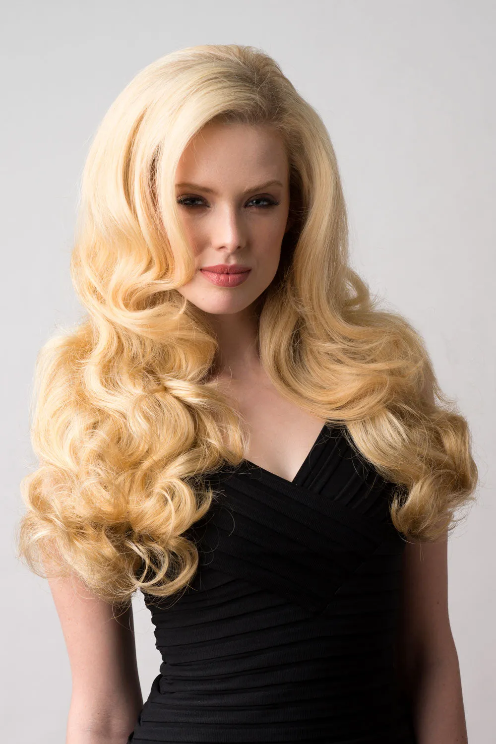 Curly blonde half wig hairpiece extension (3/4 wig), long: Meana