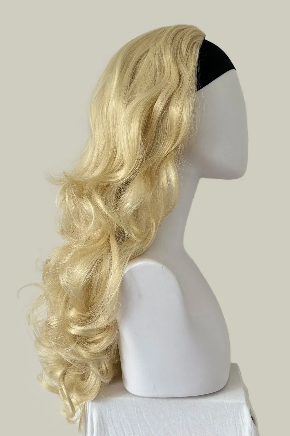 Curly blonde half wig hairpiece extension (3/4 wig), long: Meana