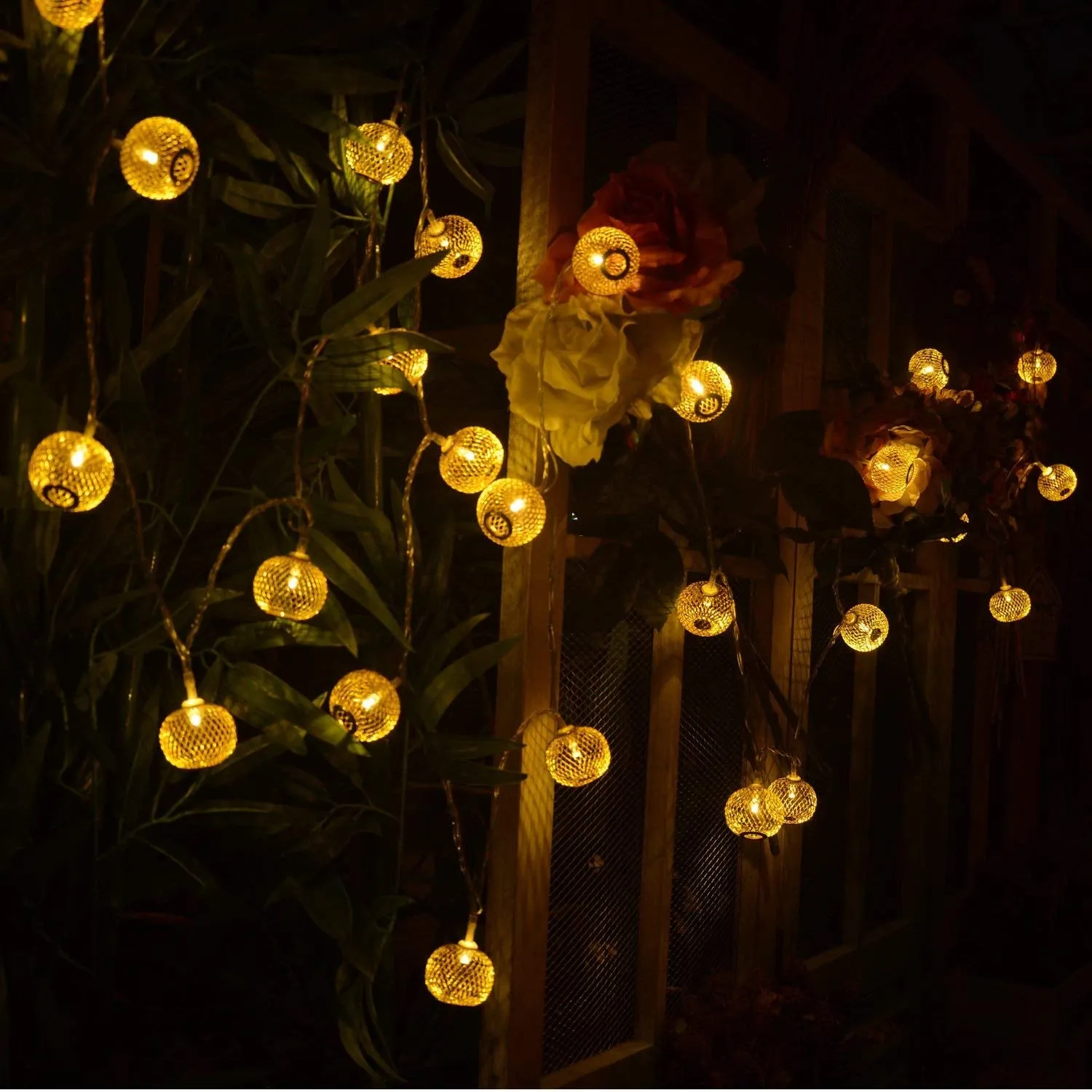 Golden Metal Lantern LED String 16 Led Decorative Lights for Home Hanging Bedroom Birthday Party Decoration Romantic Mood Light