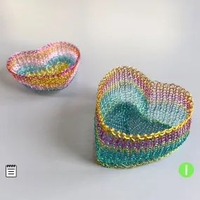 Heart shaped box with a lid - Partial Wire Crochet pattern