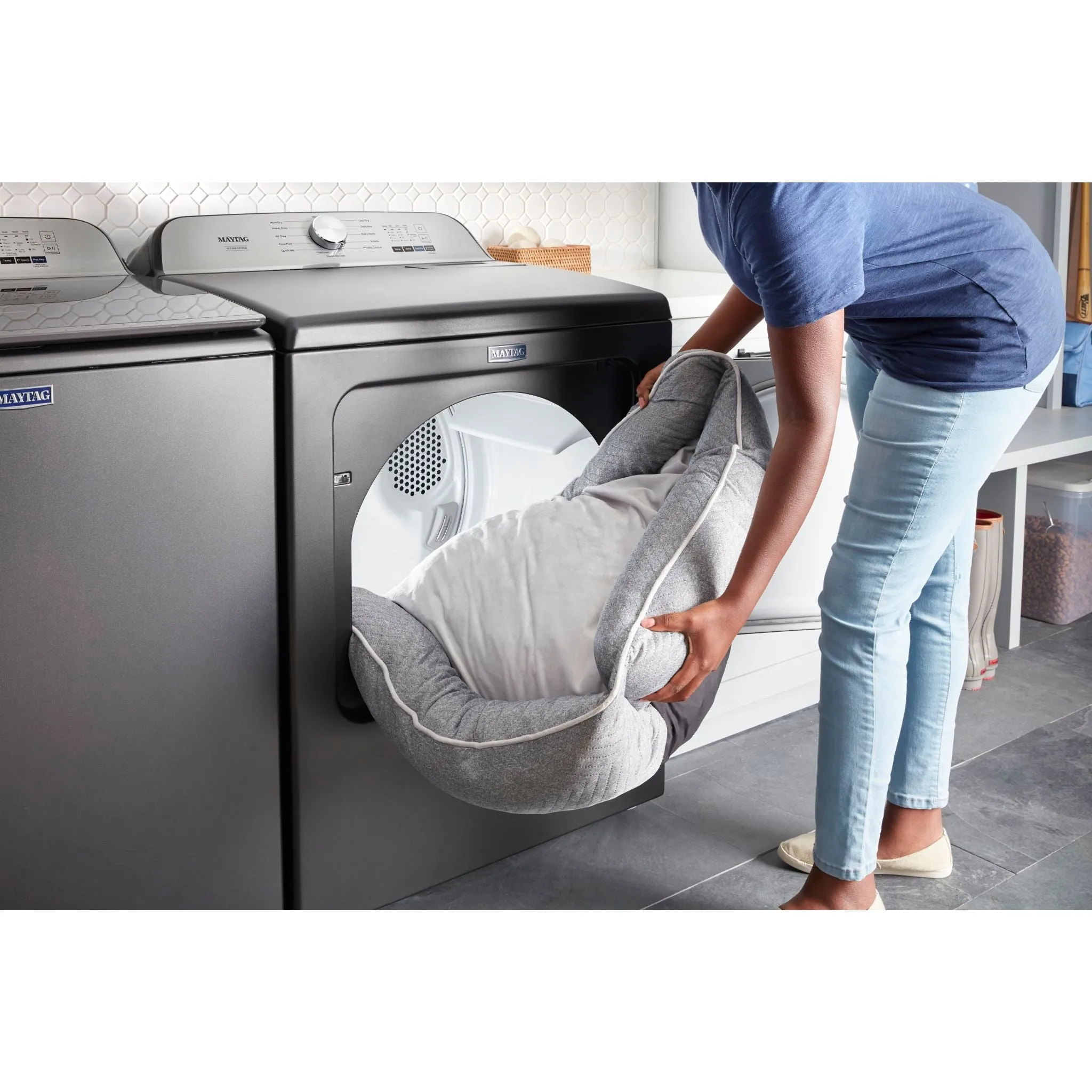 Maytag Pet Pro Top Load Electric Dryer - 7.0 cu. ft. (YMED6500MBK)