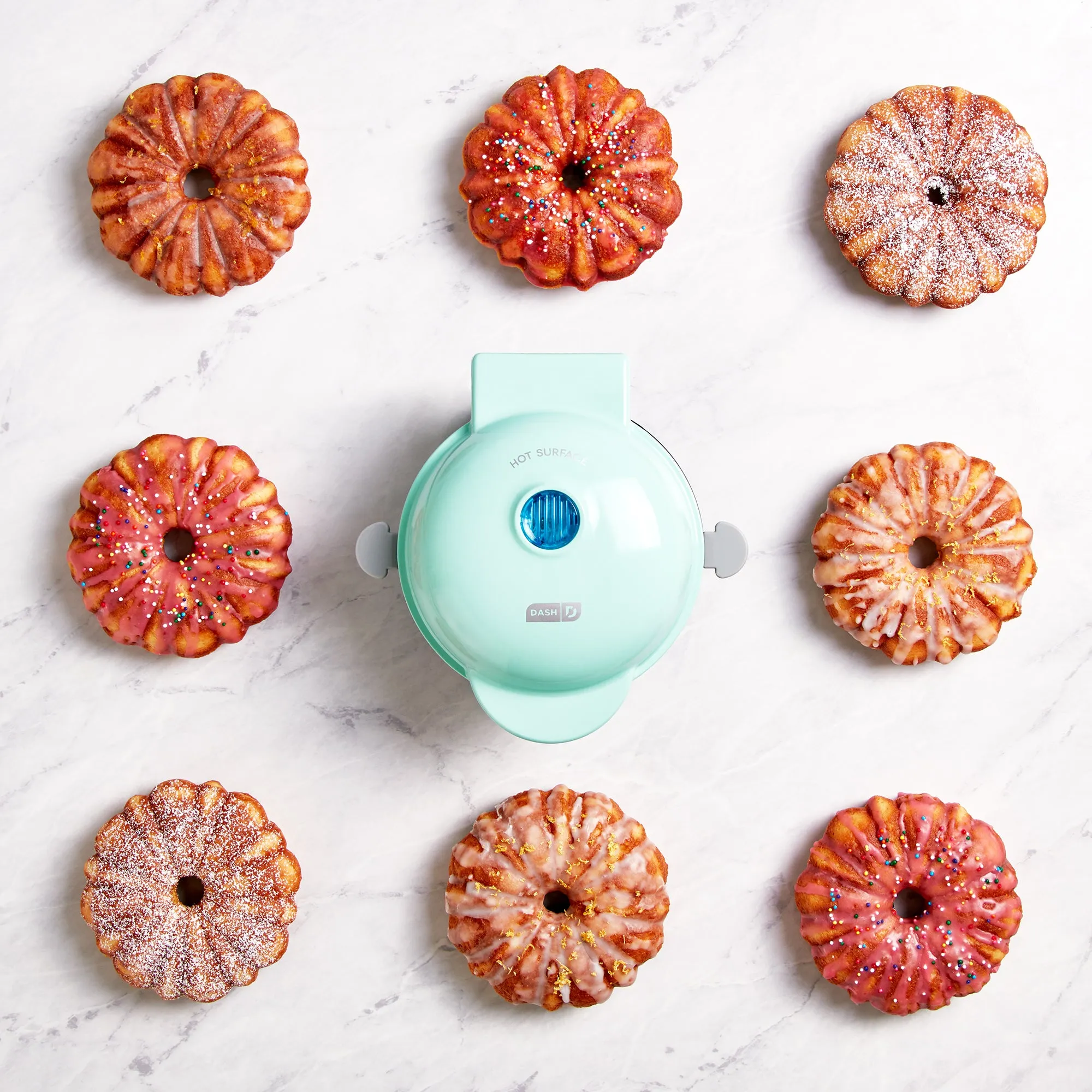 Mini Bundt & Mini Pie Maker Gift Set