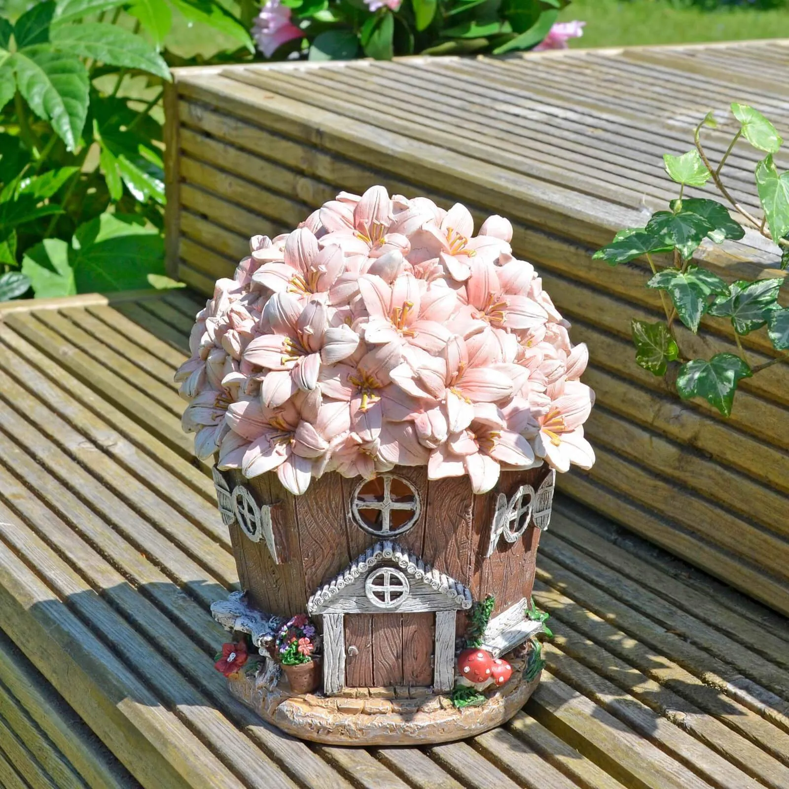 Solar Powered Garden Ornament Light Flower Blossom House