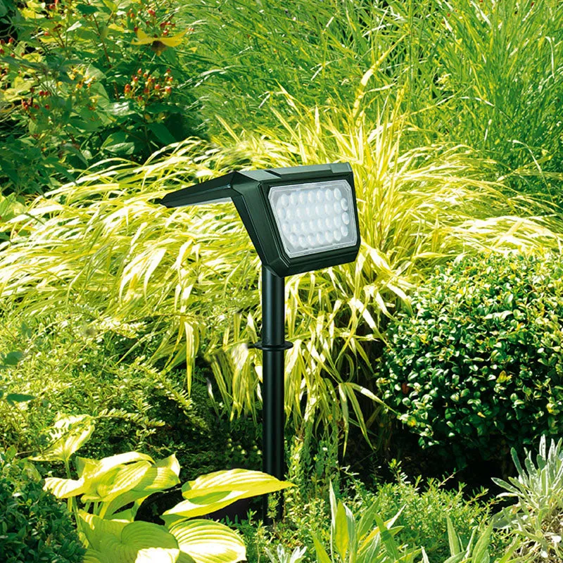 Waterproof Solar Spot Lights Outdoor Led Light Garden Stake Lights for Pathway Pool Area Tree Auto On/Off